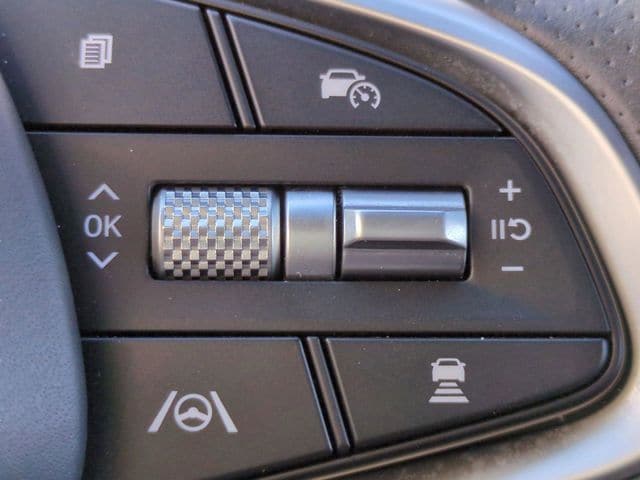 2025 GENESIS GV70 Standard - Photo 23