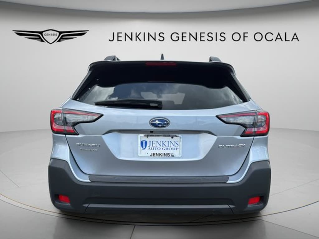 Used 2025 Subaru Outback Premium SUV