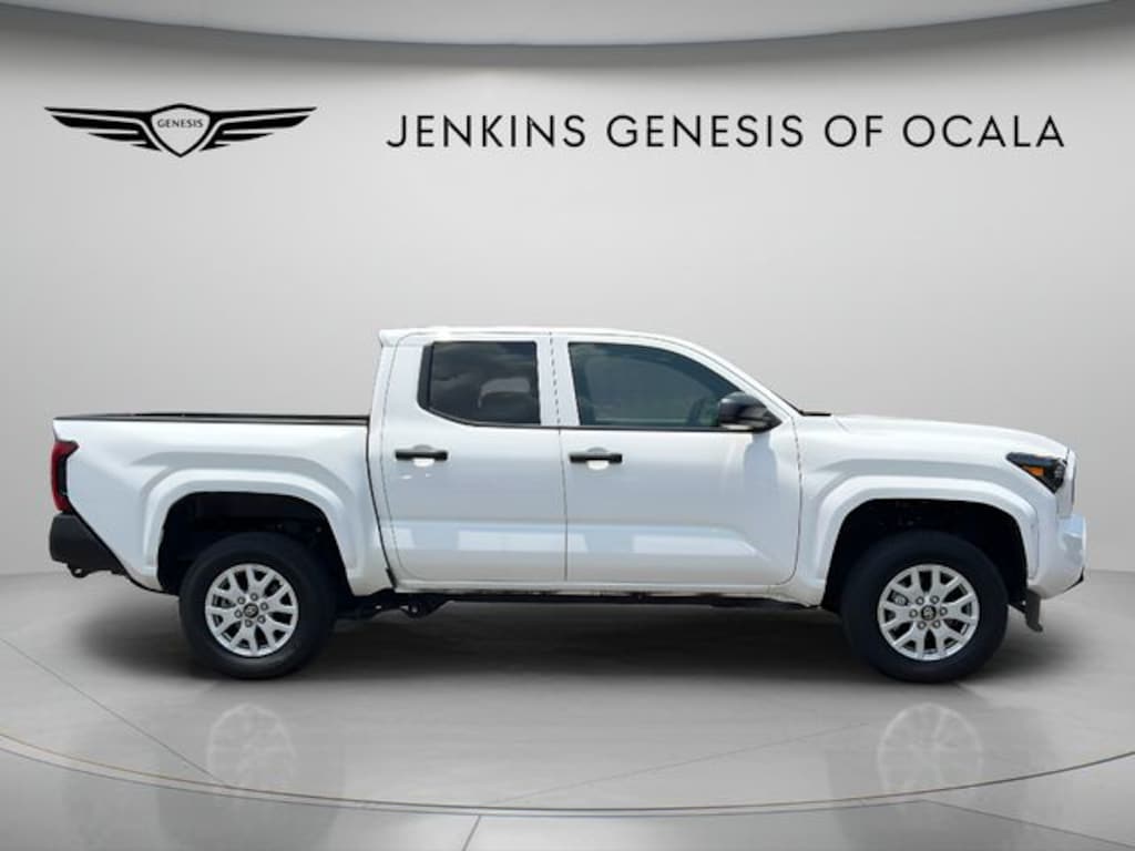 Used 2025 Toyota Tacoma SR Truck