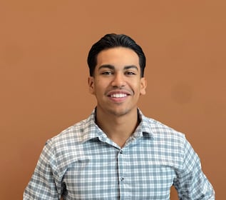 Staff member Miguel Santos from ID_e414e5d7c95b