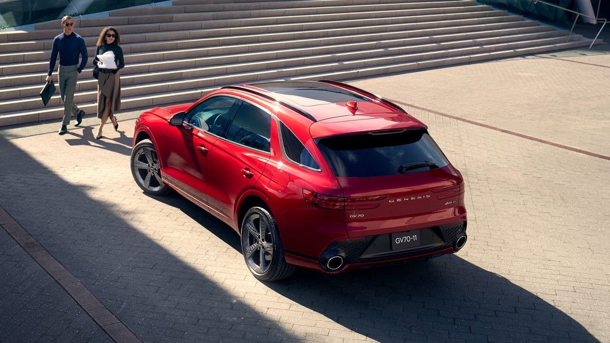 2024-genesis-g70-overview.png