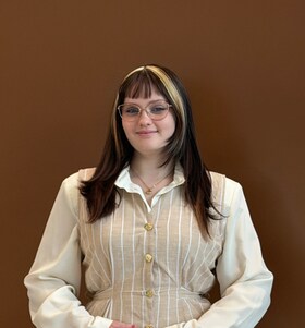 Staff member Isabelle Bento from ID_e08fd0