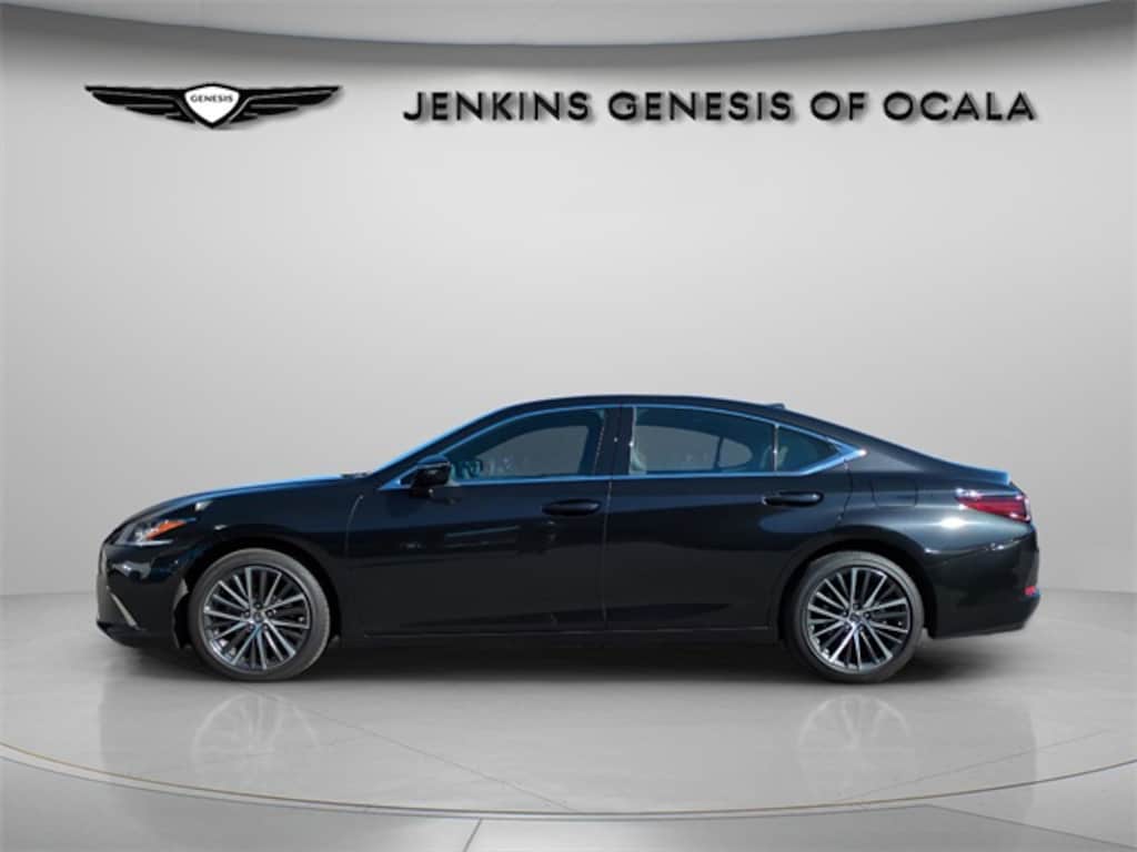 Used 2023 Lexus ES 350 Sedan