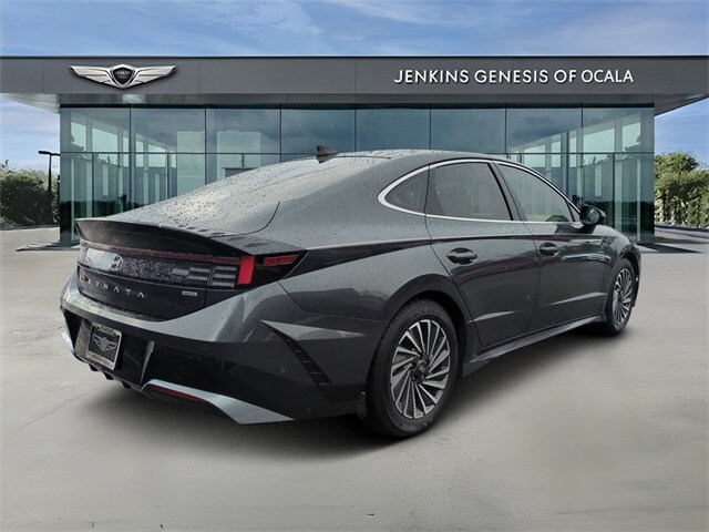 2024 Hyundai Sonata Hybrid Limited photo 3
