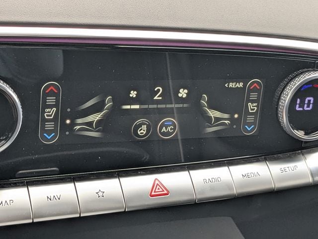2025 GENESIS GV70 Standard - Photo 19