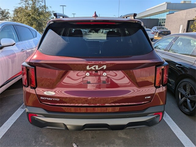 2024 Kia Sorento X-Line EX photo 2