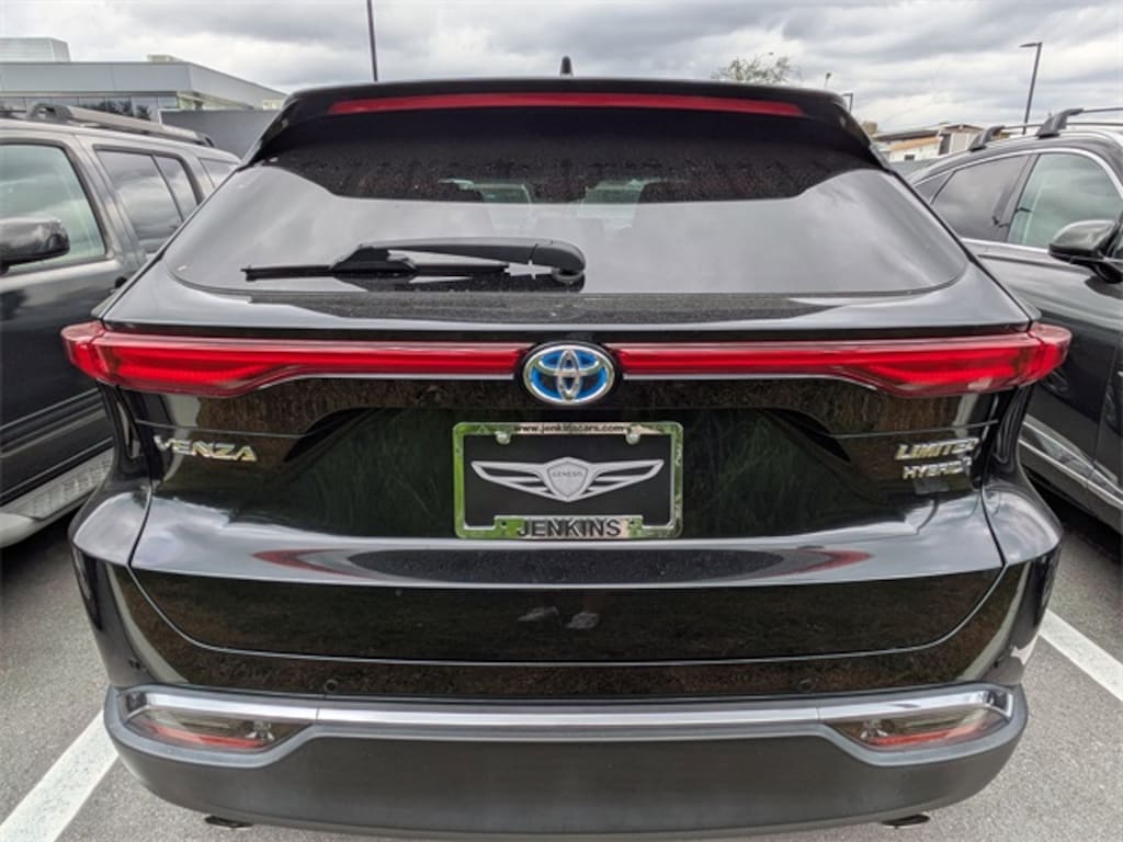 Used 2022 Toyota Venza Limited SUV