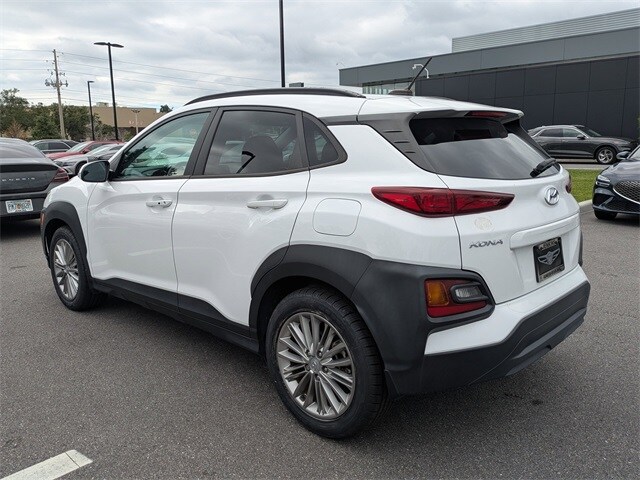 2021 Hyundai Kona SEL photo 2