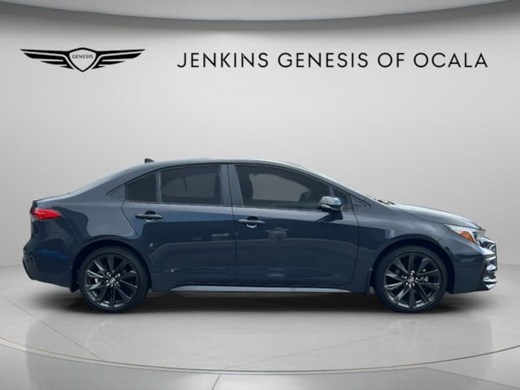 Used 2025 Toyota Corolla SE Sedan