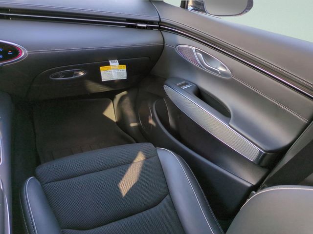 2025 GENESIS GV70 Standard - Photo 13