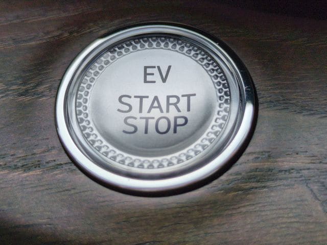 2023 GENESIS Electrified G80 Base - Photo 26