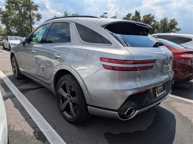 2023 Genesis GV70 3.5T Sport photo 3