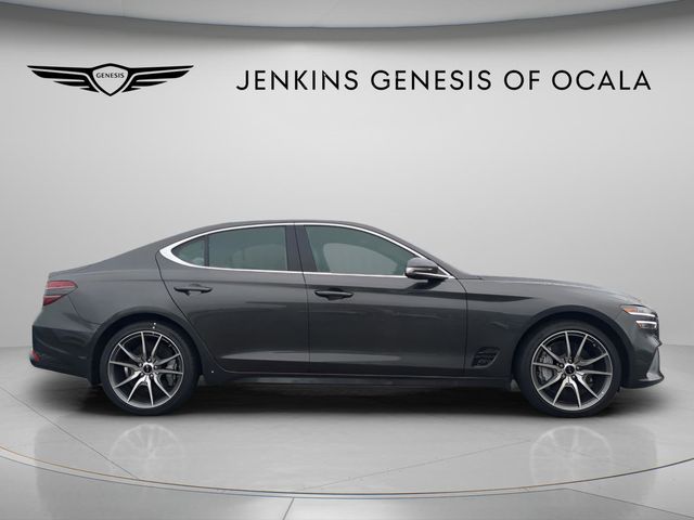 2025 Genesis G70 2.5T Standard's photo