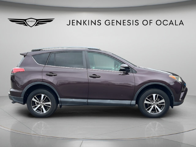 Used 2018 Toyota RAV4 XLE with VIN 2T3WFREV2JW454989 for sale in Ocala, FL