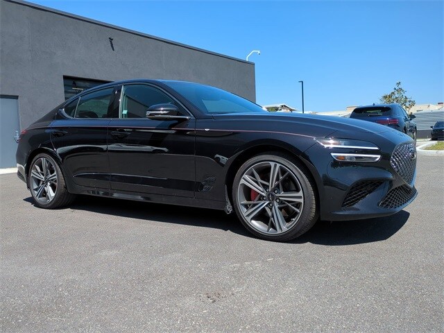 2024 Genesis G70 2.5T photo 2