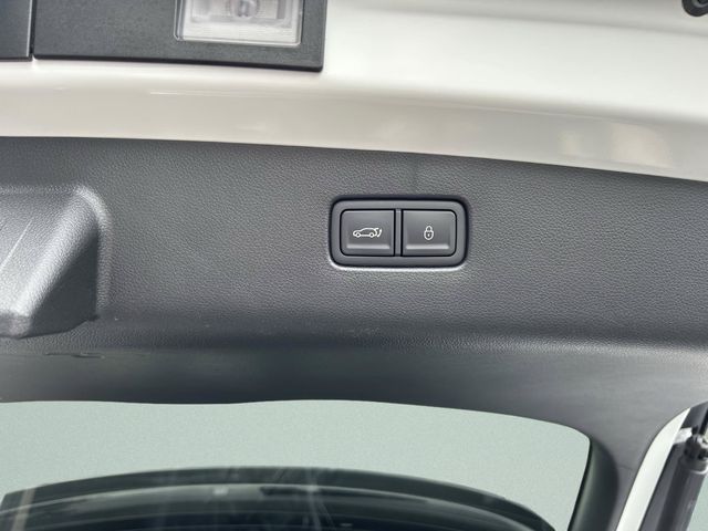 2026 GENESIS GV70 Advanced - Photo 17