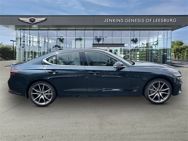 2025 Genesis G70 2.5T photo 3