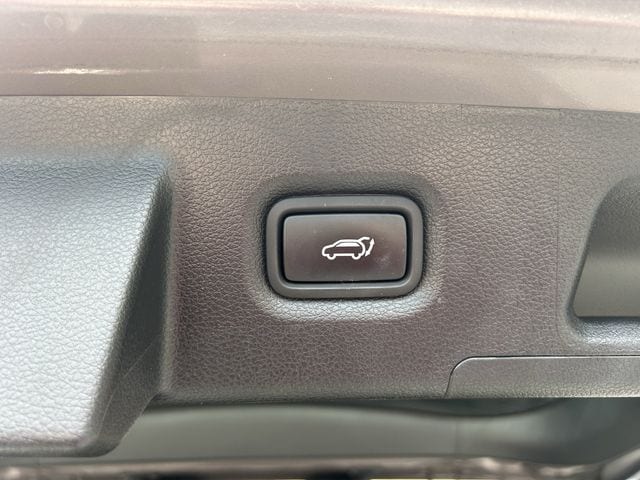 2020 Hyundai Santa Fe Limited - Photo 16