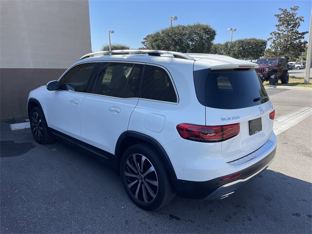 2022 Mercedes Benz GLB 250 photo 3