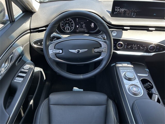 2023 Genesis GV70 2.5T photo 3