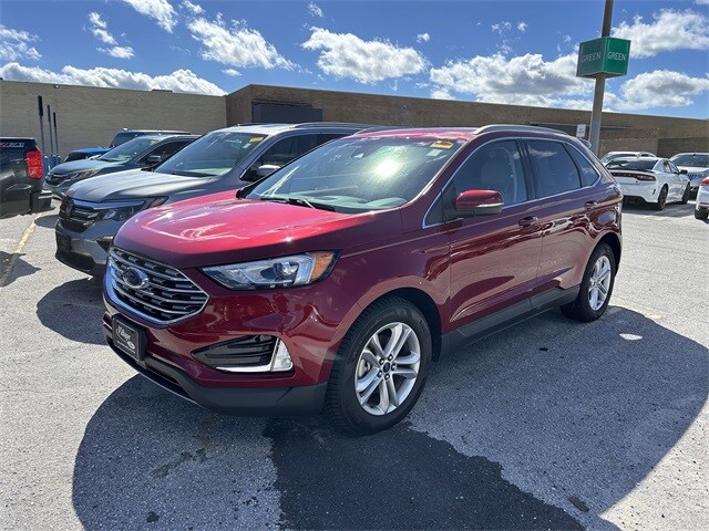 2019 Ford Edge SEL photo 3
