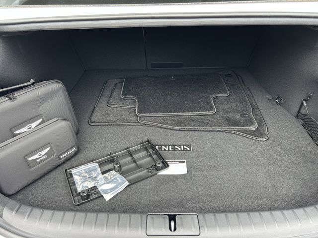 2026 GENESIS G70 Standard - Photo 15