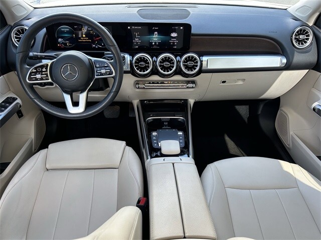 2022 Mercedes Benz GLB 250 photo 2