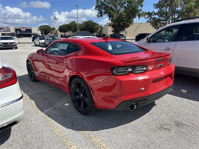 2019 Chevrolet Camaro 1LT photo 3