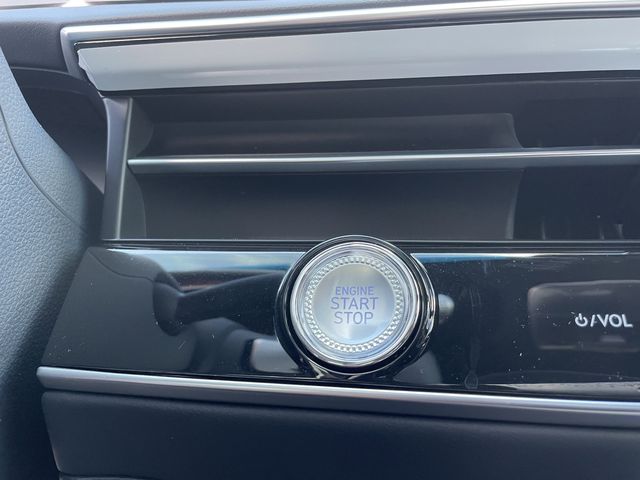 2026 GENESIS GV70 Sport Advanced - Photo 31