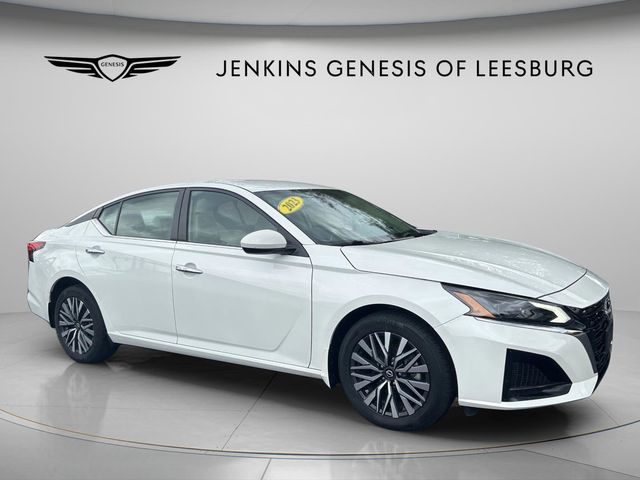 2023 Nissan Altima SV