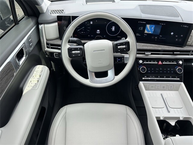 2024 Hyundai Santa Fe Calligraphy photo 2