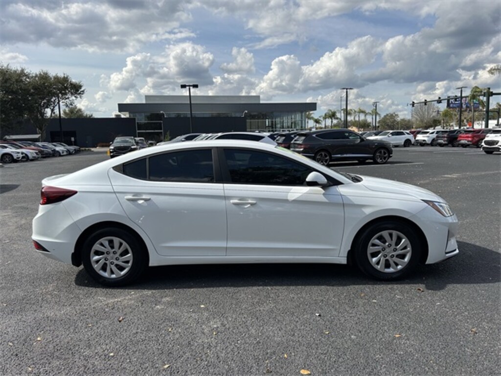 Used 2019 Hyundai Elantra SE Sedan