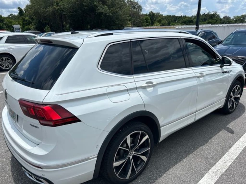 Used 2024 Volkswagen Tiguan 2.0T SEL R-Line SUV