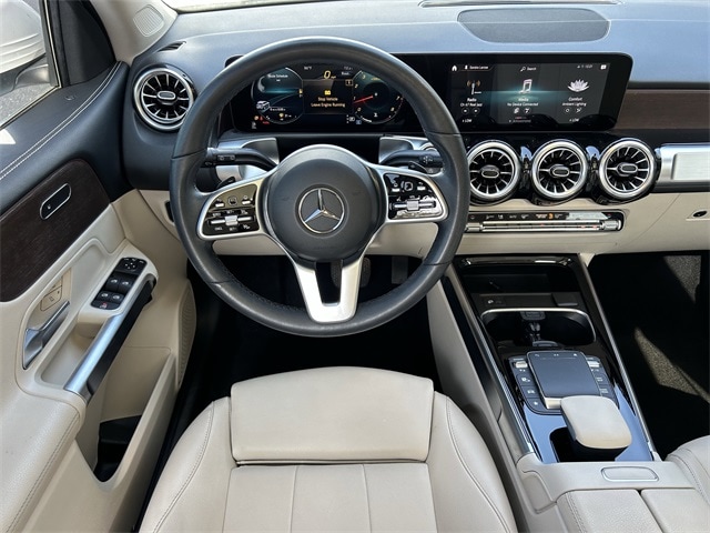 2022 Mercedes Benz GLB 250 photo 2