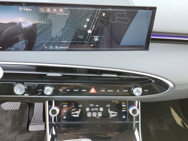 2026 GENESIS GV70 Standard - Photo 24
