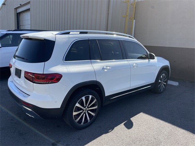 2022 Mercedes Benz GLB 250 photo 2