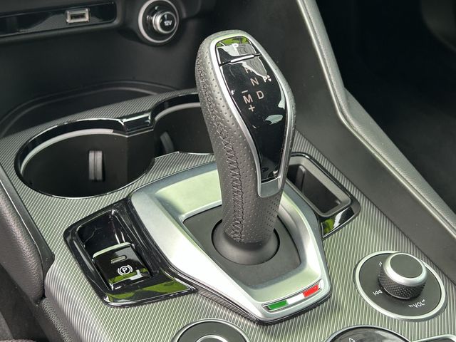 2023 Alfa Romeo Giulia Veloce - Photo 29