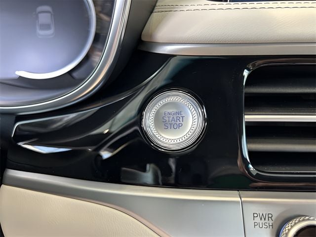 2026 GENESIS G70 Standard - Photo 29