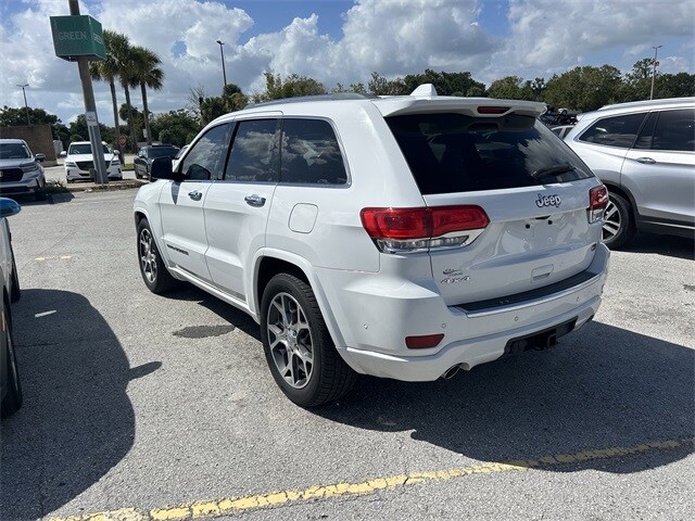 2019 Jeep Grand Cherokee Overland photo 2