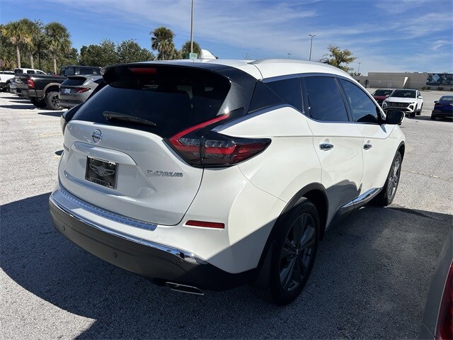 2020 Nissan Murano Platinum photo 2