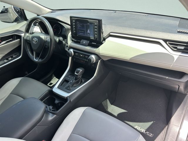 2021 Toyota RAV4 XLE Premium - Photo 16