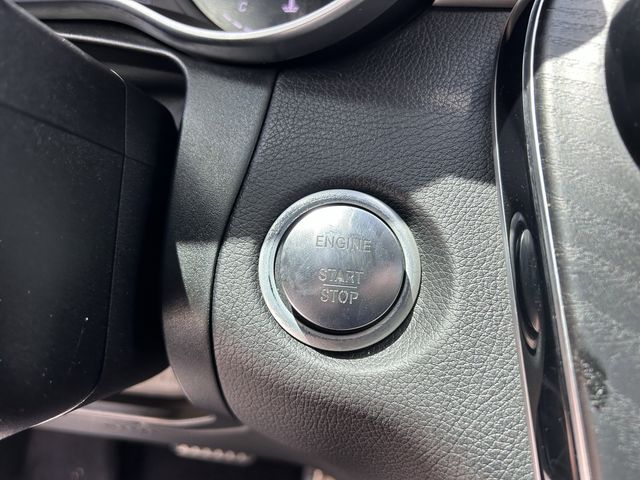 2019 Mercedes-Benz GLC GLC300 - Photo 35