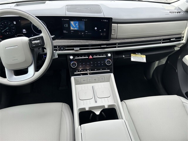 2024 Hyundai Santa Fe Calligraphy photo 3