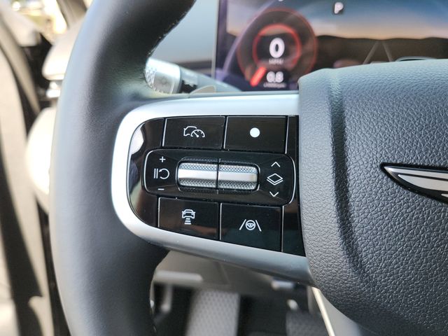 2026 GENESIS GV70 Standard - Photo 29