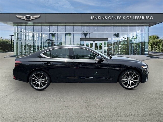 2024 Genesis G70 2.5T photo 2