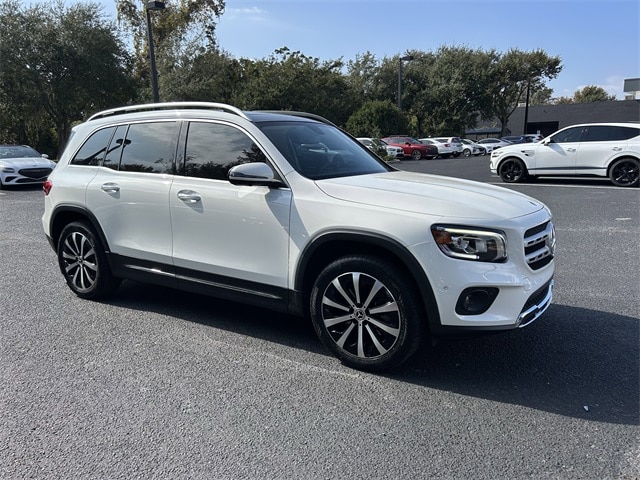 2022 Mercedes-Benz GLB's photo