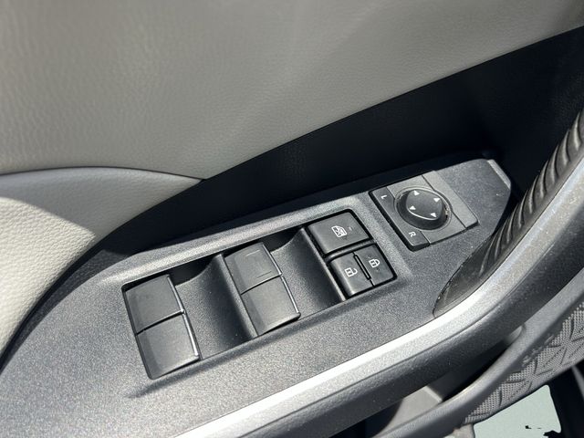 2021 Toyota RAV4 XLE Premium - Photo 21
