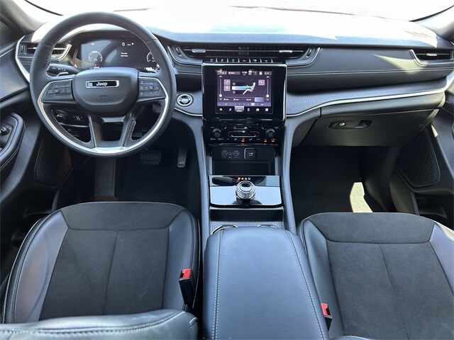 2024 Jeep Grand Cherokee Altitude X photo 2