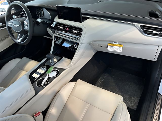 2026 GENESIS G70 Standard - Photo 14