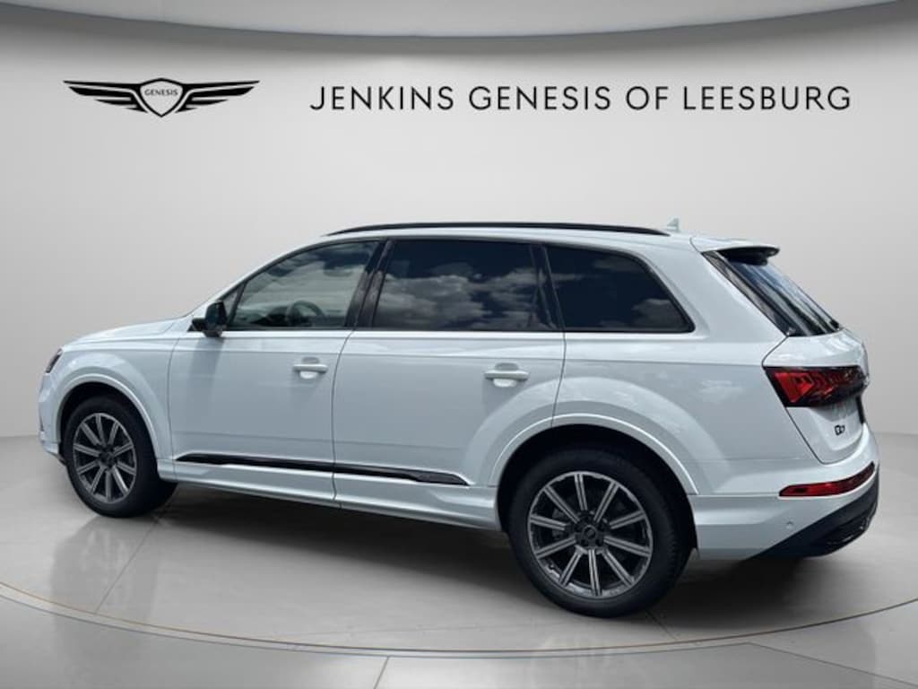 Used 2024 Audi Q7 45 Premium Plus SUV